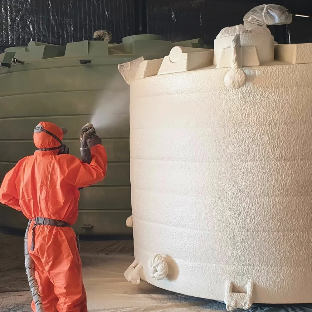 تنظيف وعزل الخزانات